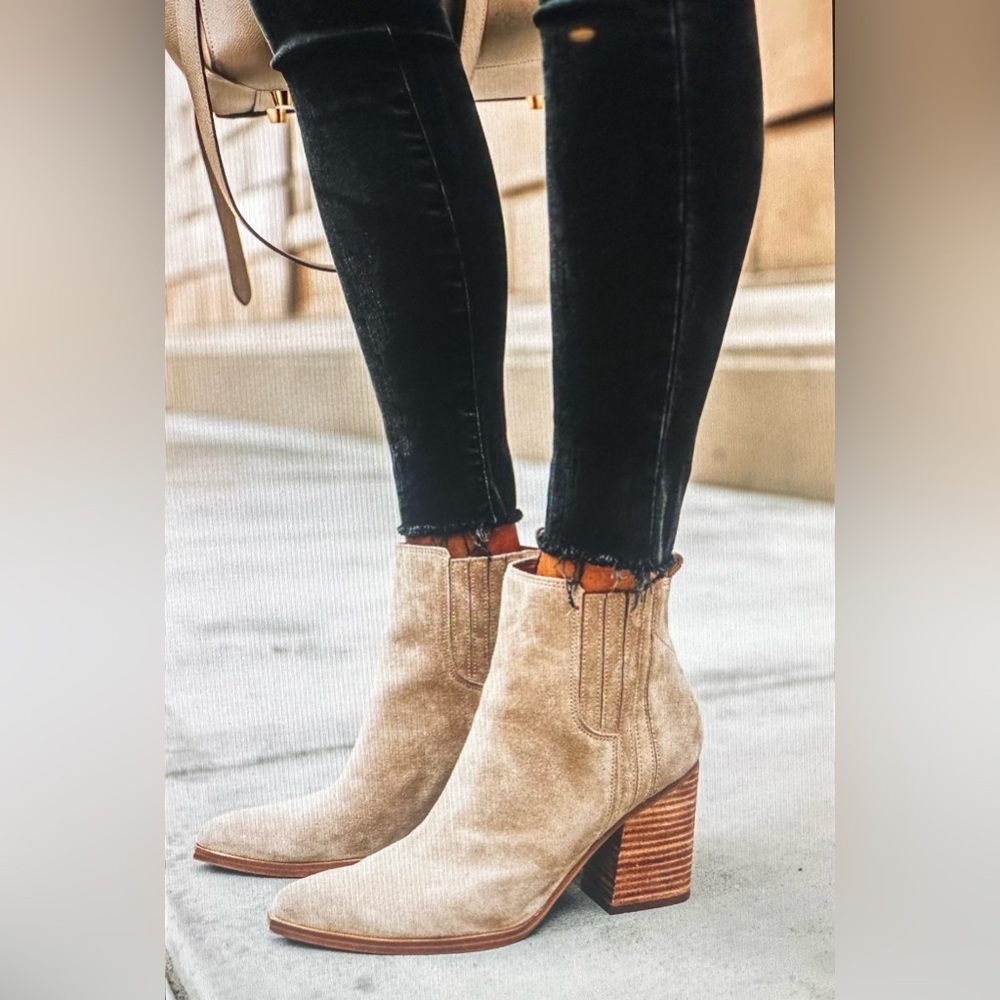 Marc Fisher Ltd Miloshay Ankle Boots Beige Suede